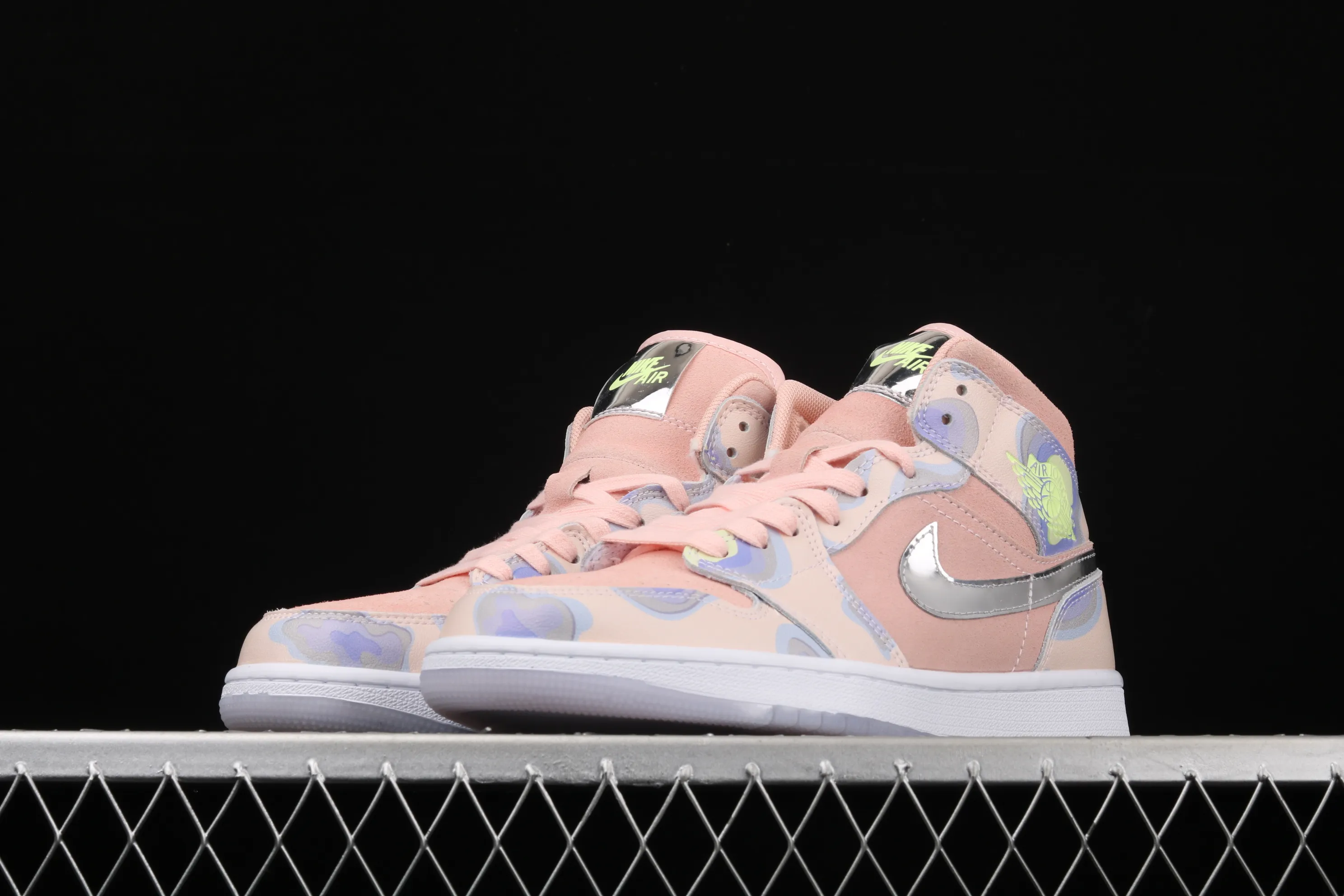 All categories Air Jordan Jordan series basketball shoes Air Jordan 1 Mid Air Jordan 1 Mid AJ1 Joe 1 China silver powder CW6008-600